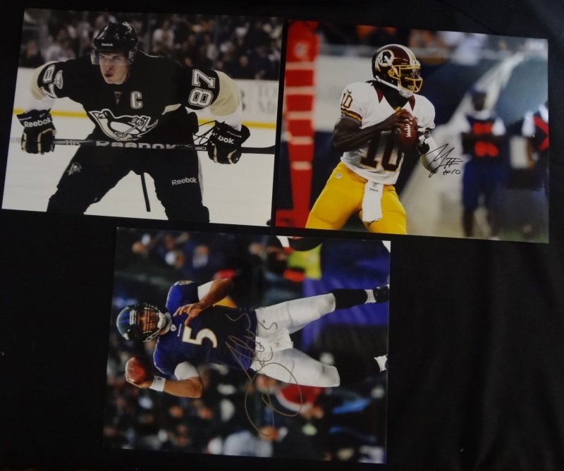 3 - AUTOGRAPHED SPORTS 11x14 PHOTO's, Sidney Crosby, (1 of 4)