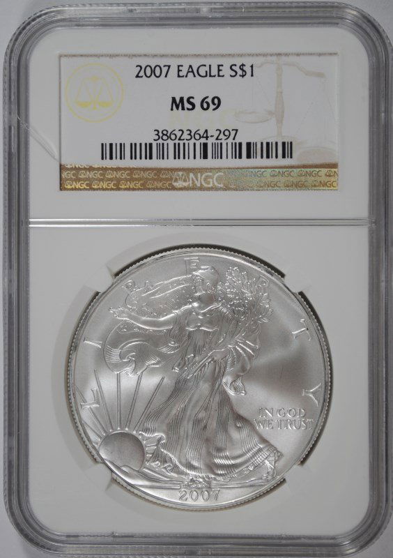 2007 SILVER AMERICAN EAGLE NGC MS-69 (CRACKED CASE) (1 of 4)