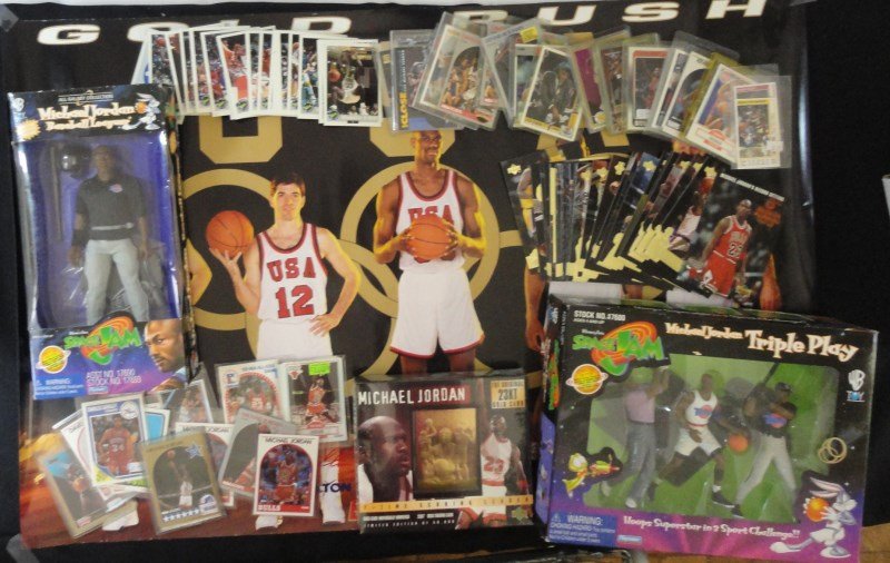 MICHAEL JORDAN SPACE JAM DOLL & FIGURINES in ORG BOXES (1 of 6)