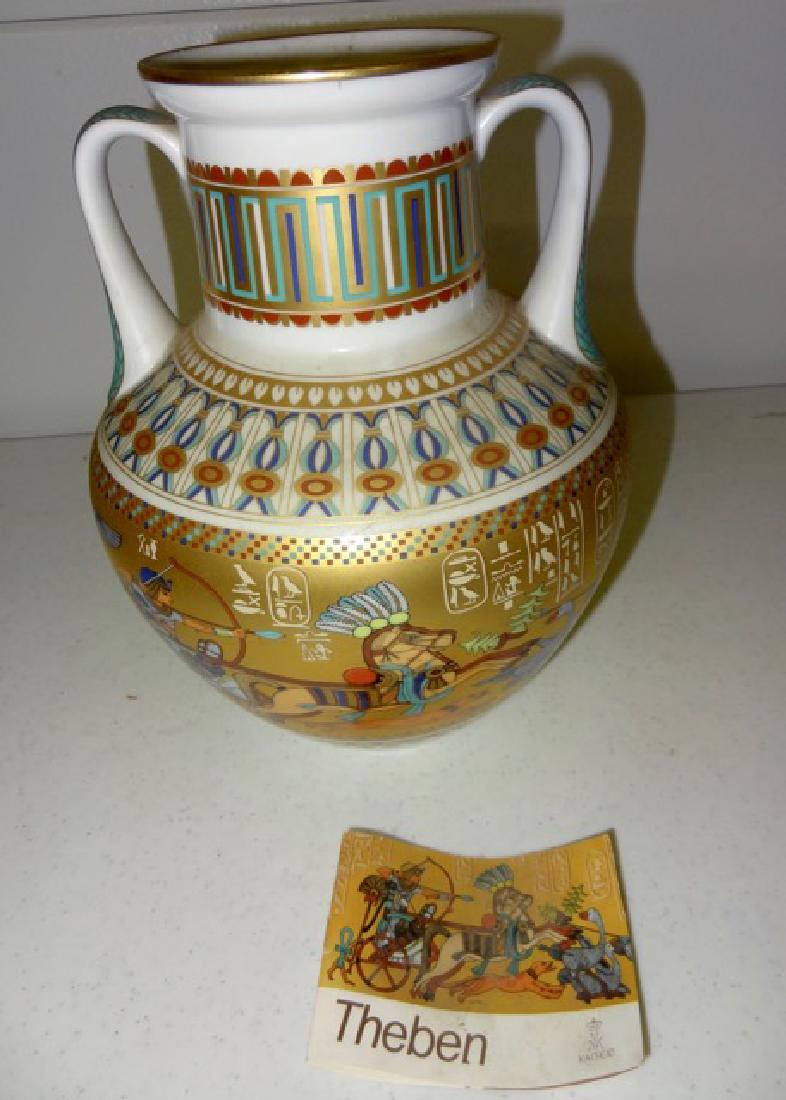 Large Kaiser Vase (1 of 3)