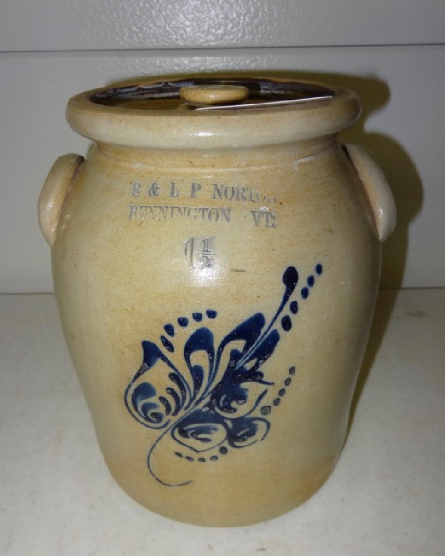 Blue Decorated 1 1/2 Gallon Covered Stoneware Jug (1 of 3)