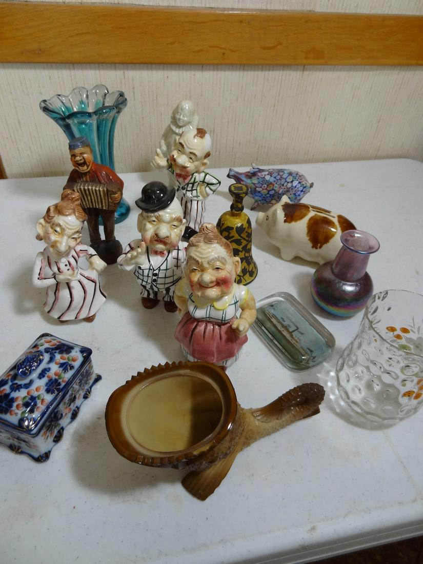 box lot of misc. figures (1 of 3)