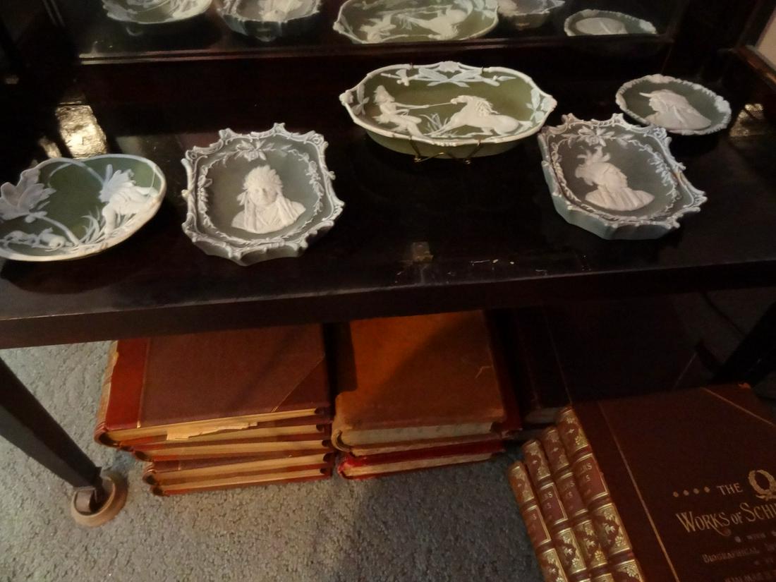 5 Jasper ware Indian plaques (1 of 3)