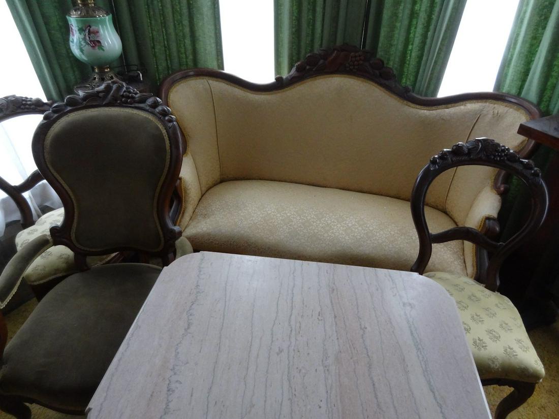 4 piece Victorian loveseat set (1 of 4)