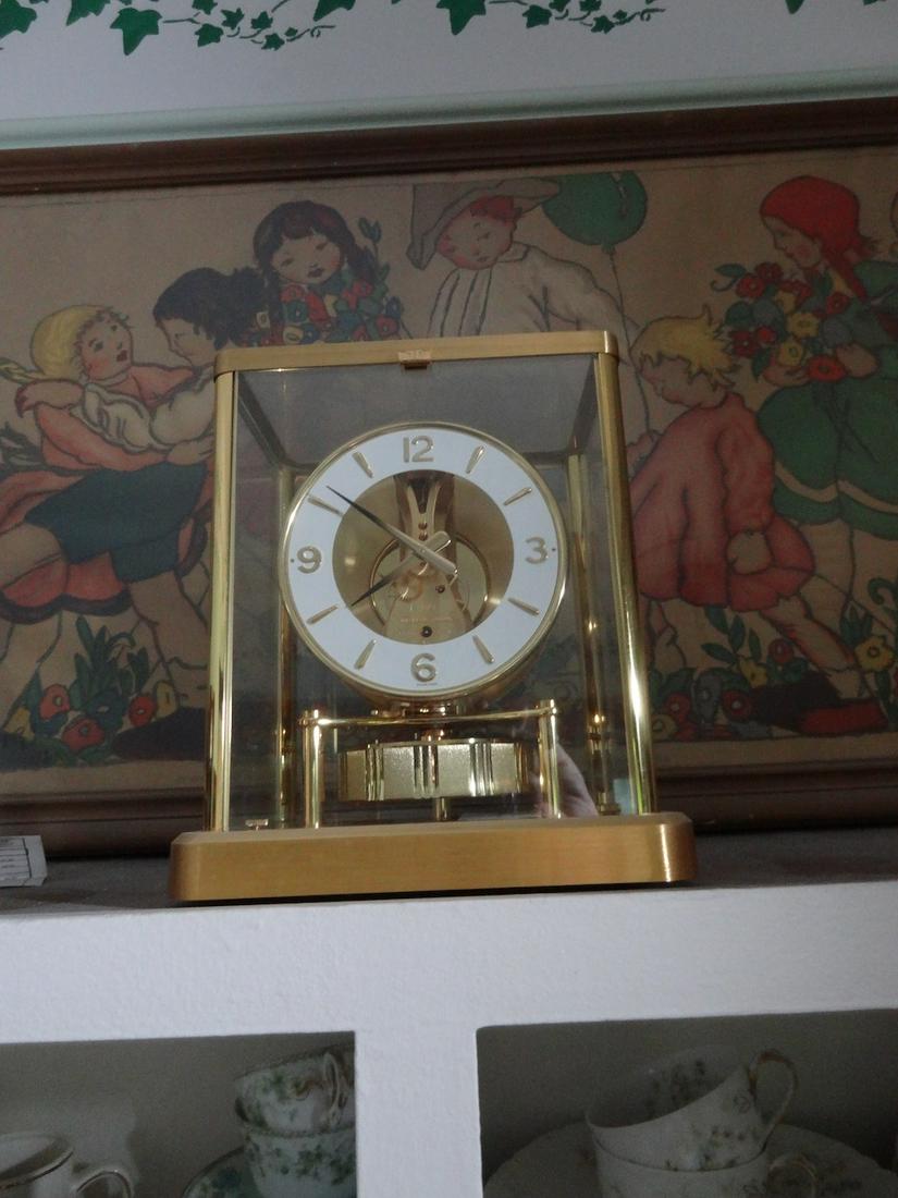 Atmos atmosheric mantle clock (1 of 2)