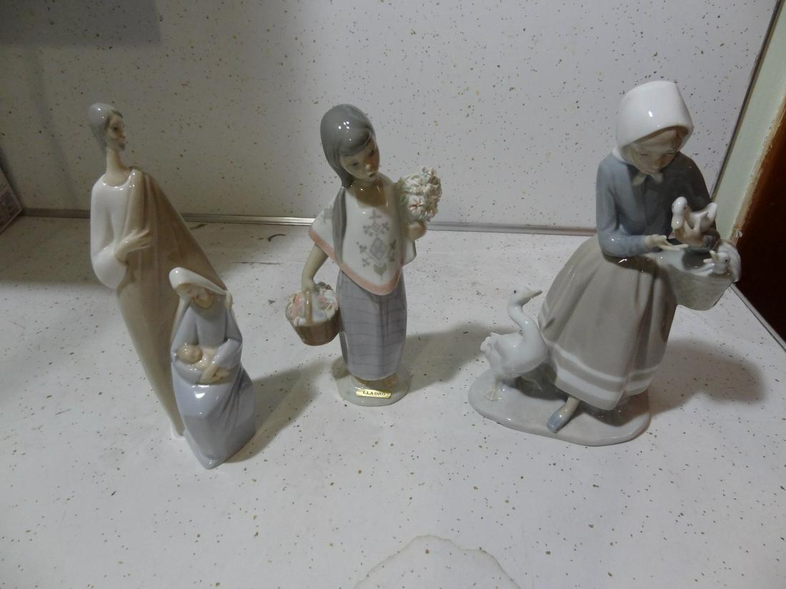 3 Lladro figures (1 of 4)