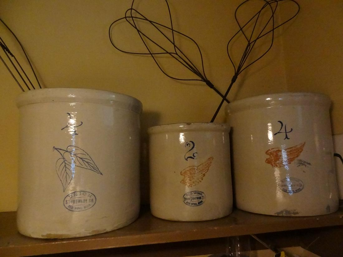 3 Redwing crocks & 3 rug beaters (1 of 1)