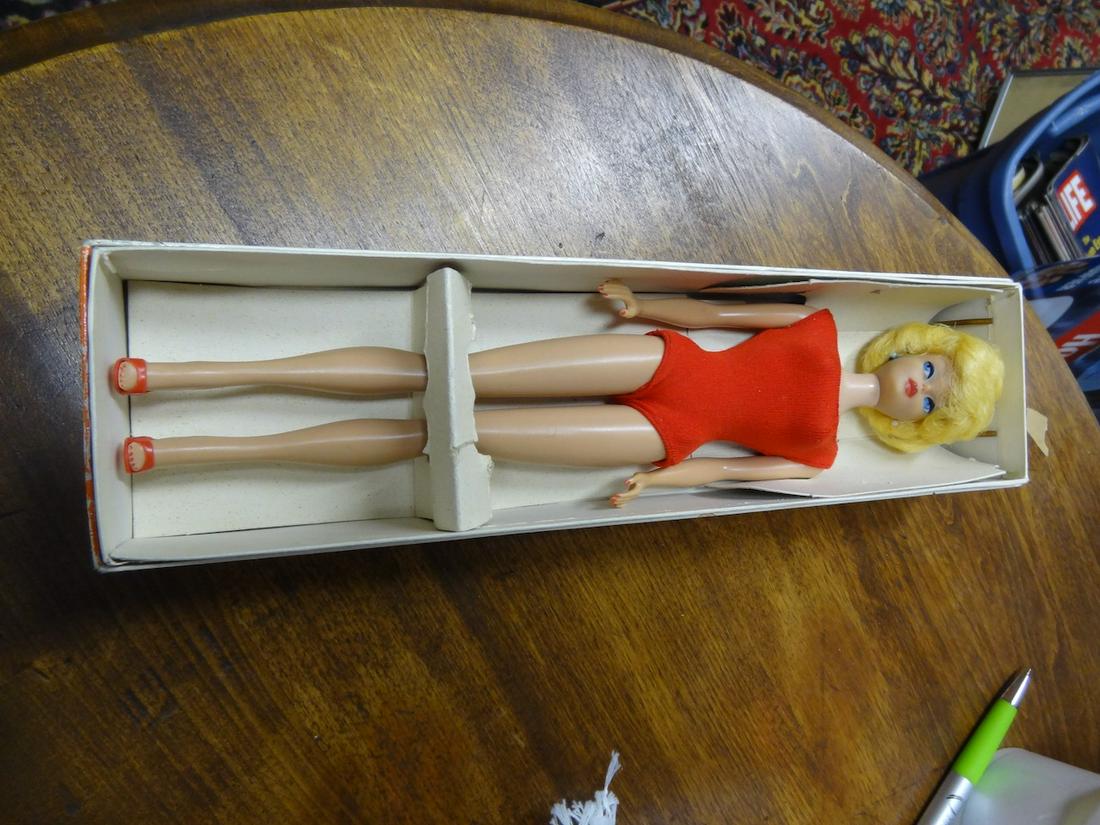 barbie dollin box (1 of 2)