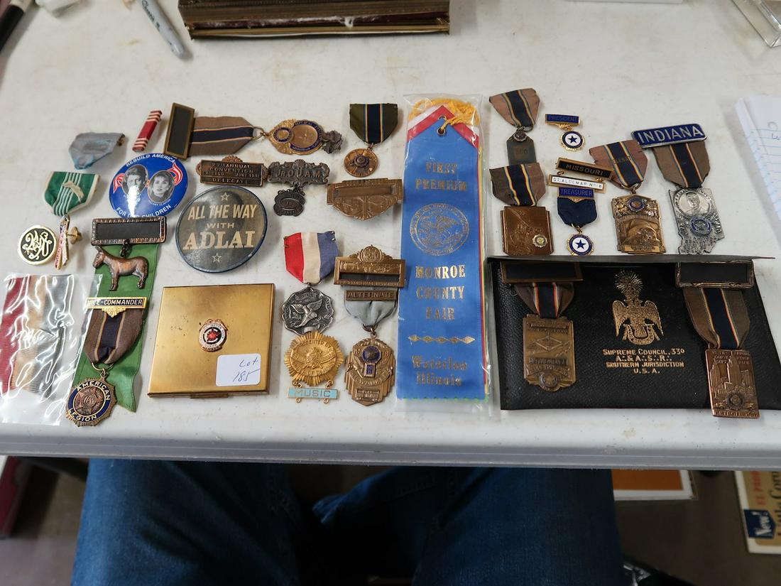 Large Lot of Political + Misc. Badges (1 of 4)