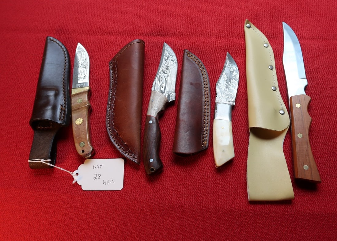 4 Knives in Sheaths (1 of 4)