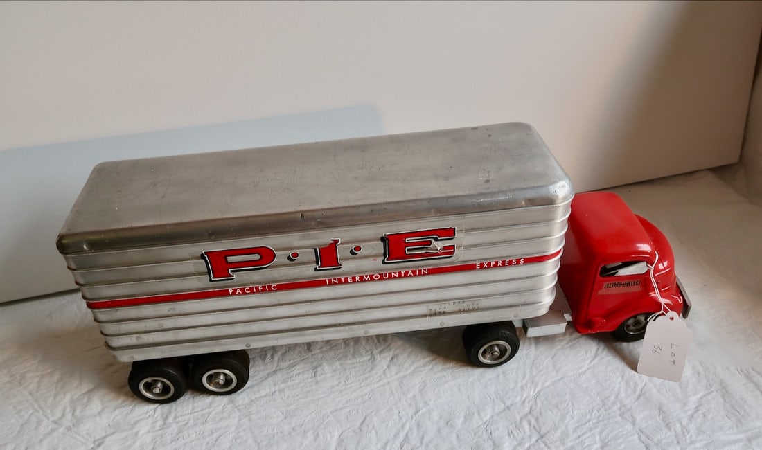 Smith Miller PIE Truck (1 of 4)