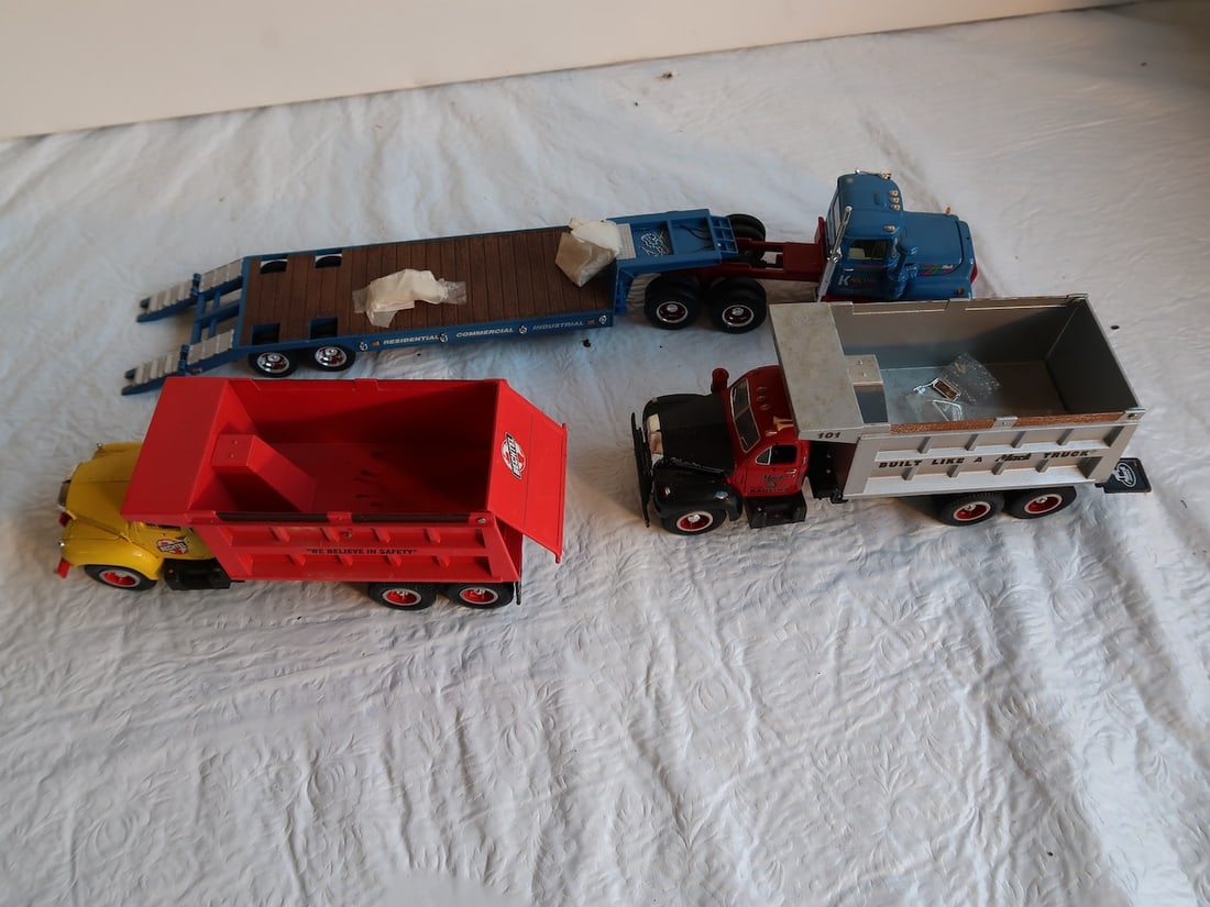 3 Mack Toy Trucks (1 of 4)