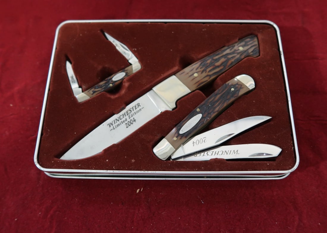 Limited Edition Winchester Knive Set (In Original Case): Largest: 8" Long