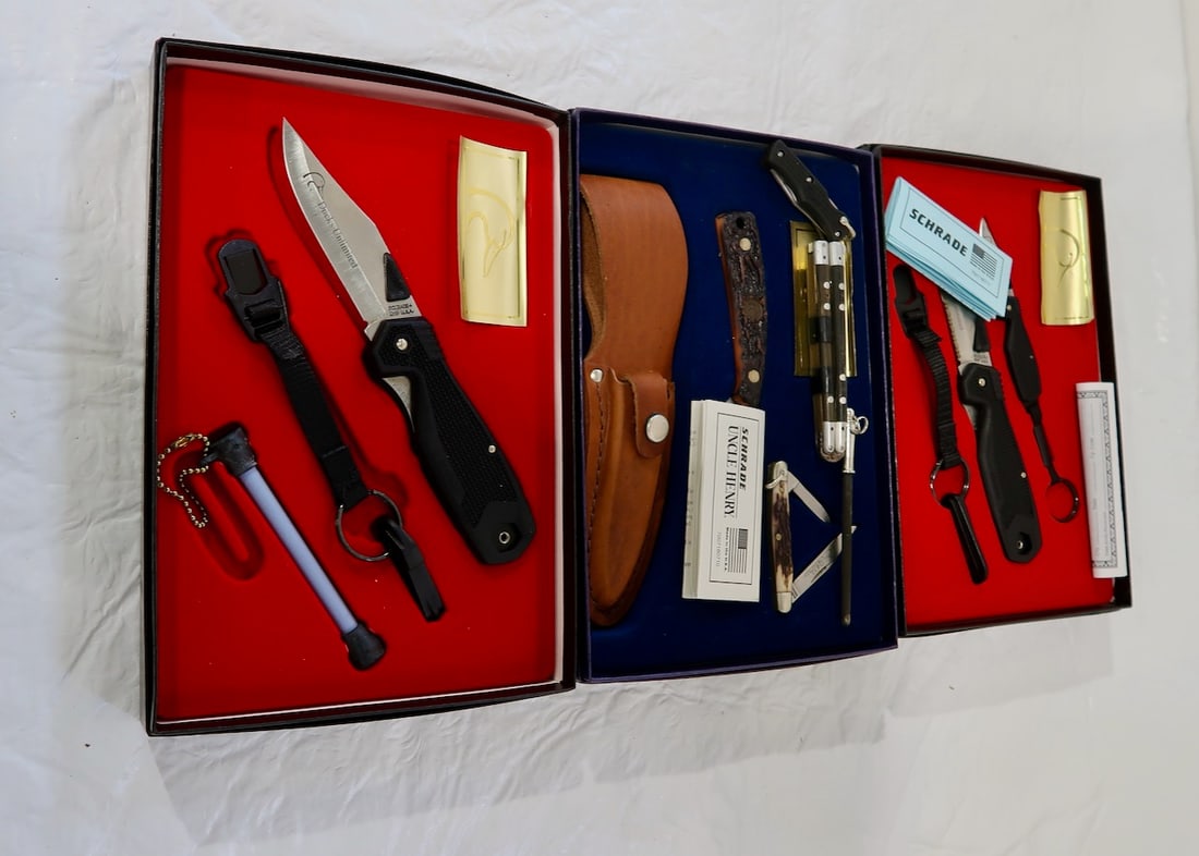 3 Ducks Unlimited Pocket Knives & Accessories in Boxes (1 of 5)