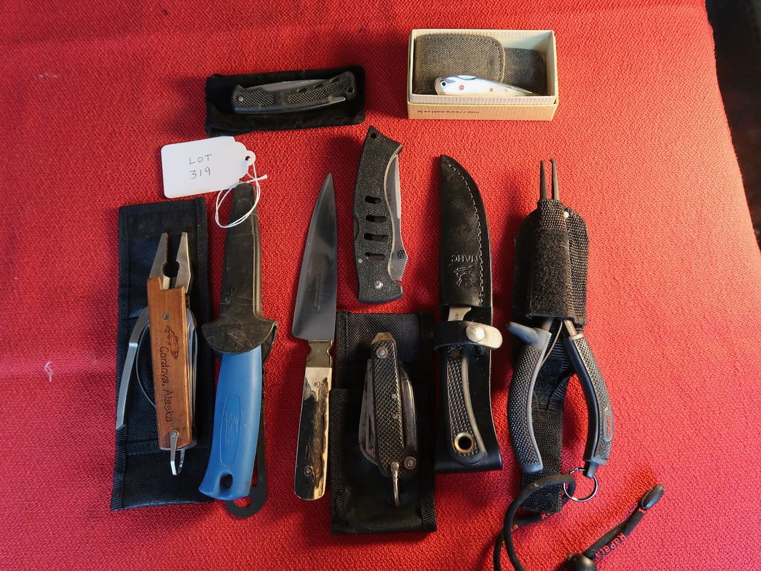 9 Miscellaneous Knives / Tools (1 of 3)