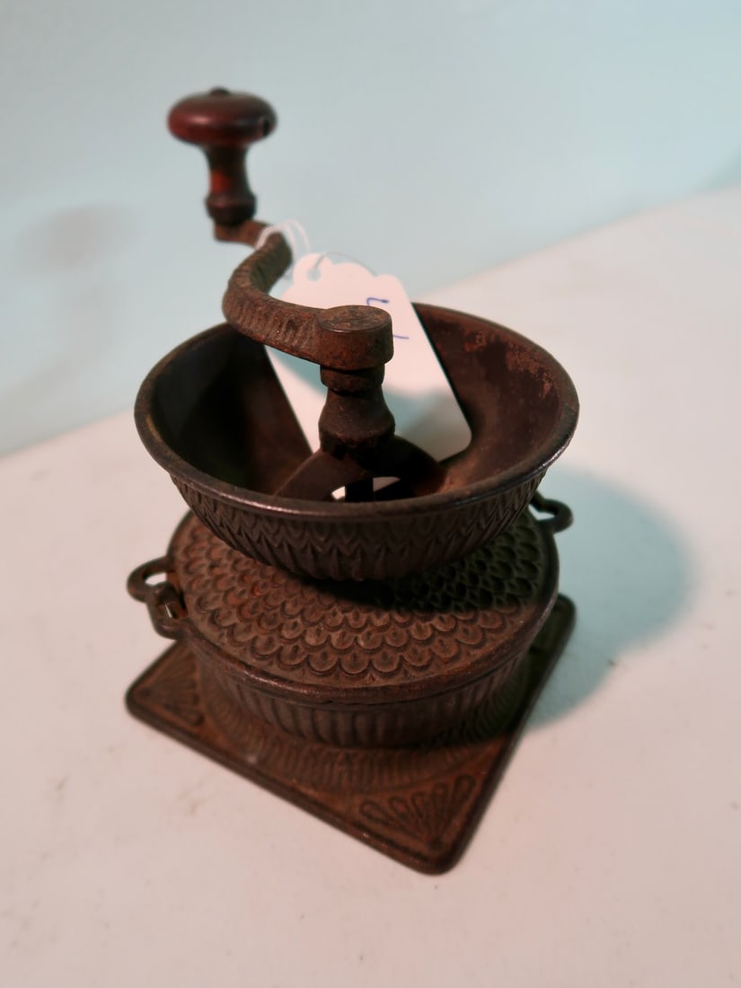Rare Early Cast Iron Coffee Grinder (1 of 3)