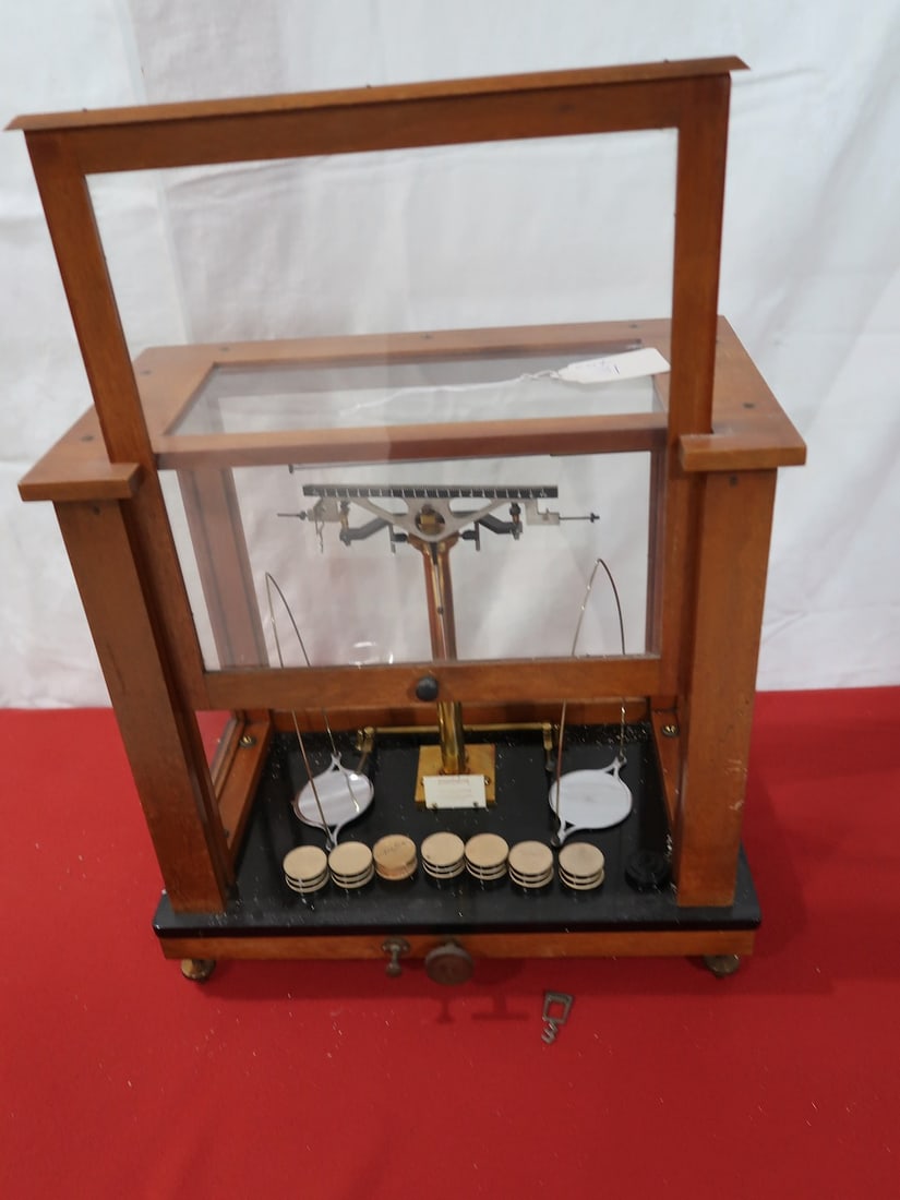 Mahogany Gold Scale (1 of 2)