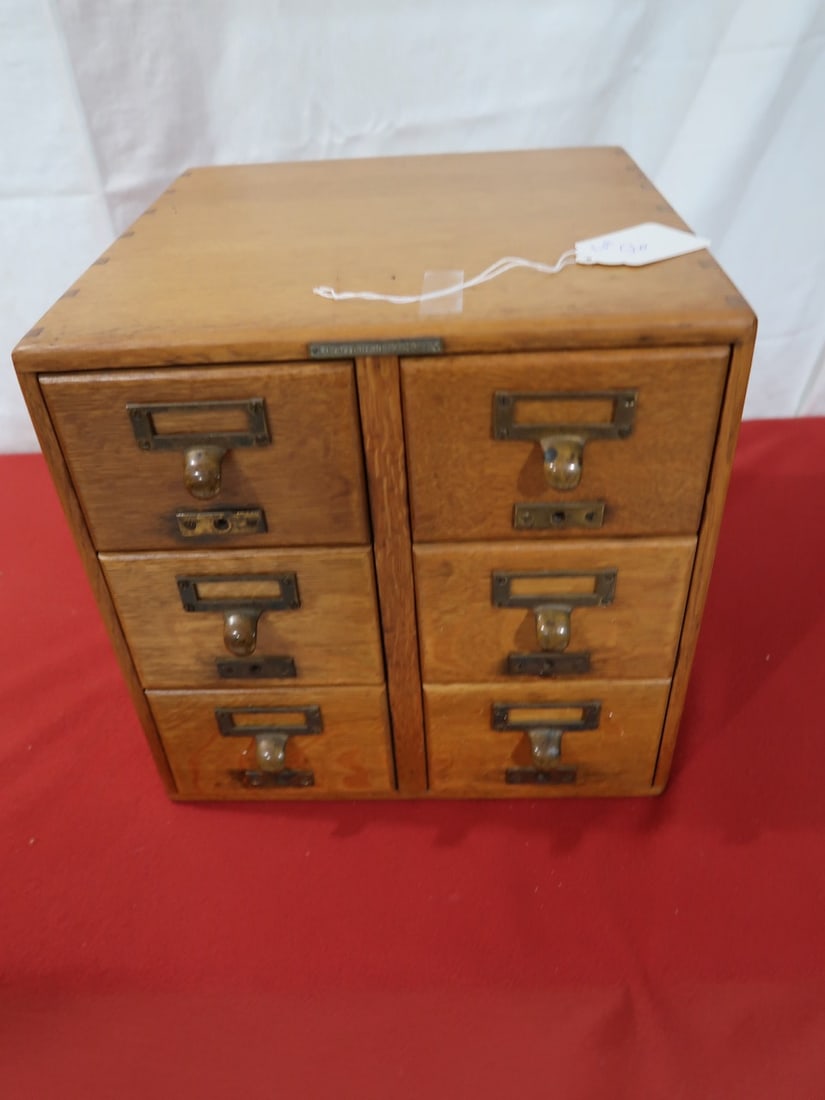 Oak 6 Drawer Card Catalogue in Dovetailed Case: 13" T x 13" W x 13" D