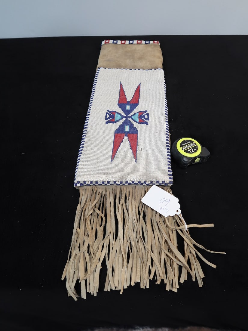 Vintage Native American Beaded Tobacco Bag (1 of 4)