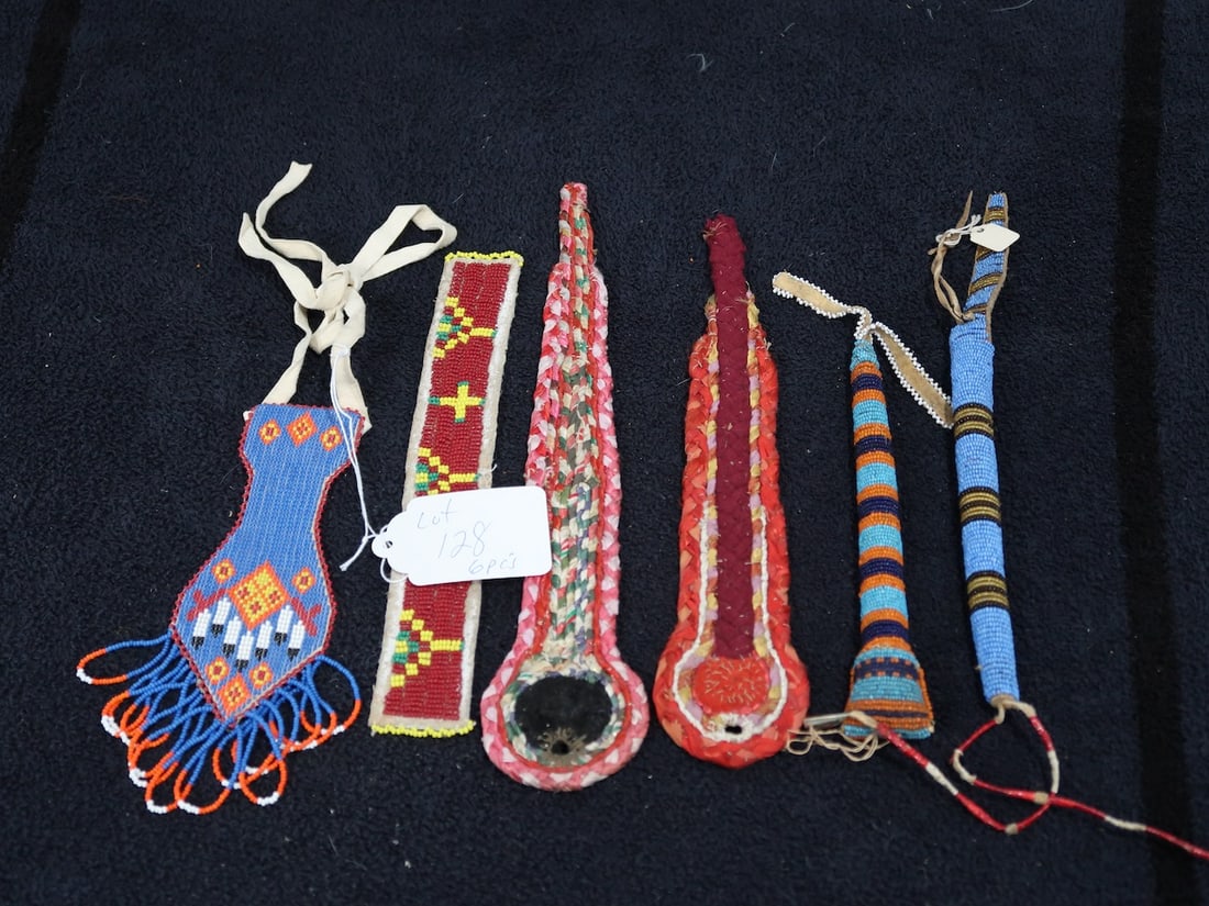 6 Pieces of Native American Bead Work (1 of 4)