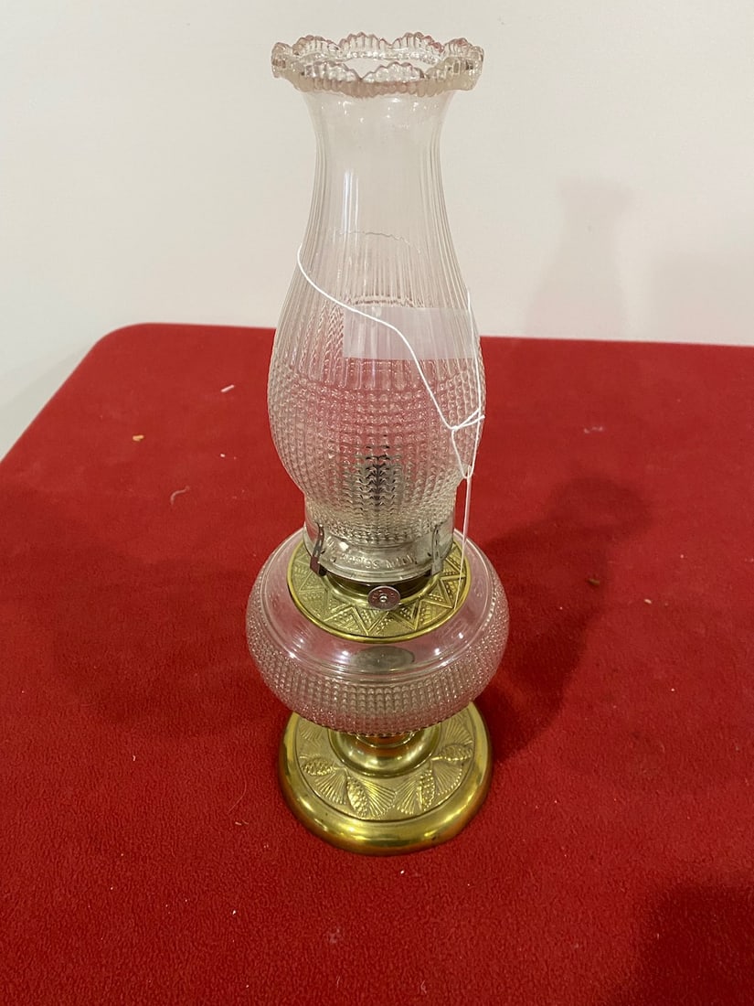 Restored Kerosene Lamp w/ Pattern Glass Faunt & Globe: 17" T x 6" Round Base