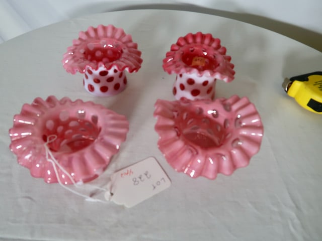 4 Small Fenton Cranberry Coin Dot Hat Vases (1 of 3)