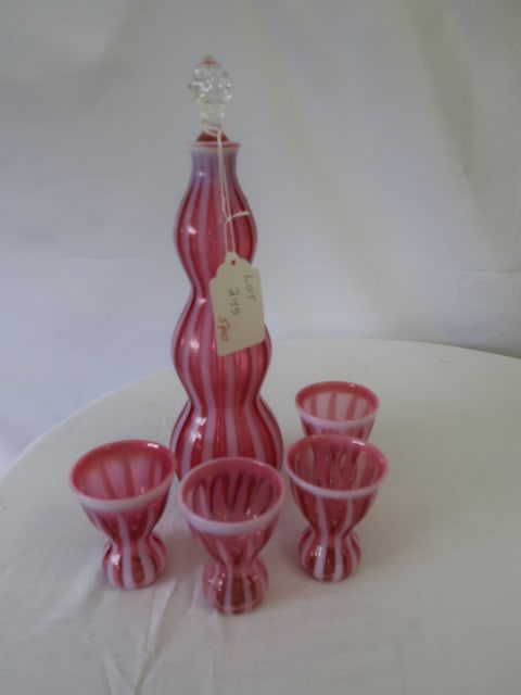Cranberry Decantaur & 4 Tumblers: Decantaur: 14" T x 4" Round / 4" Tumblers