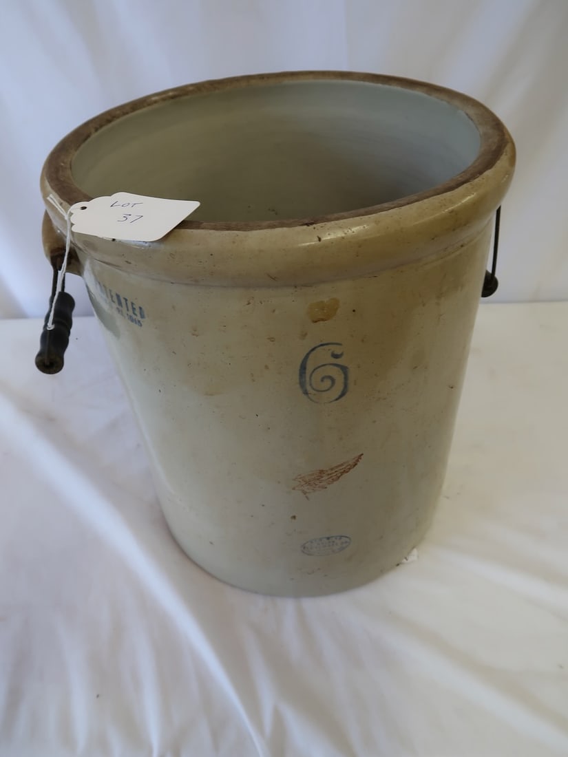 6 Gallon Red Wing Crock (1 of 2)