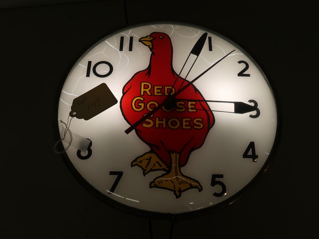 Red Goose Shoe's Advertising Pam Clock (1 of 3)