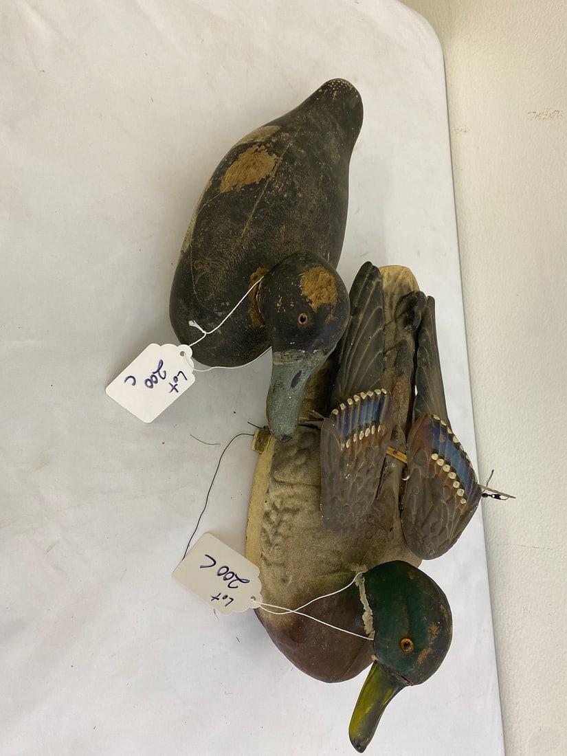 Vintage Duck Decoy Pair (1 of 4)
