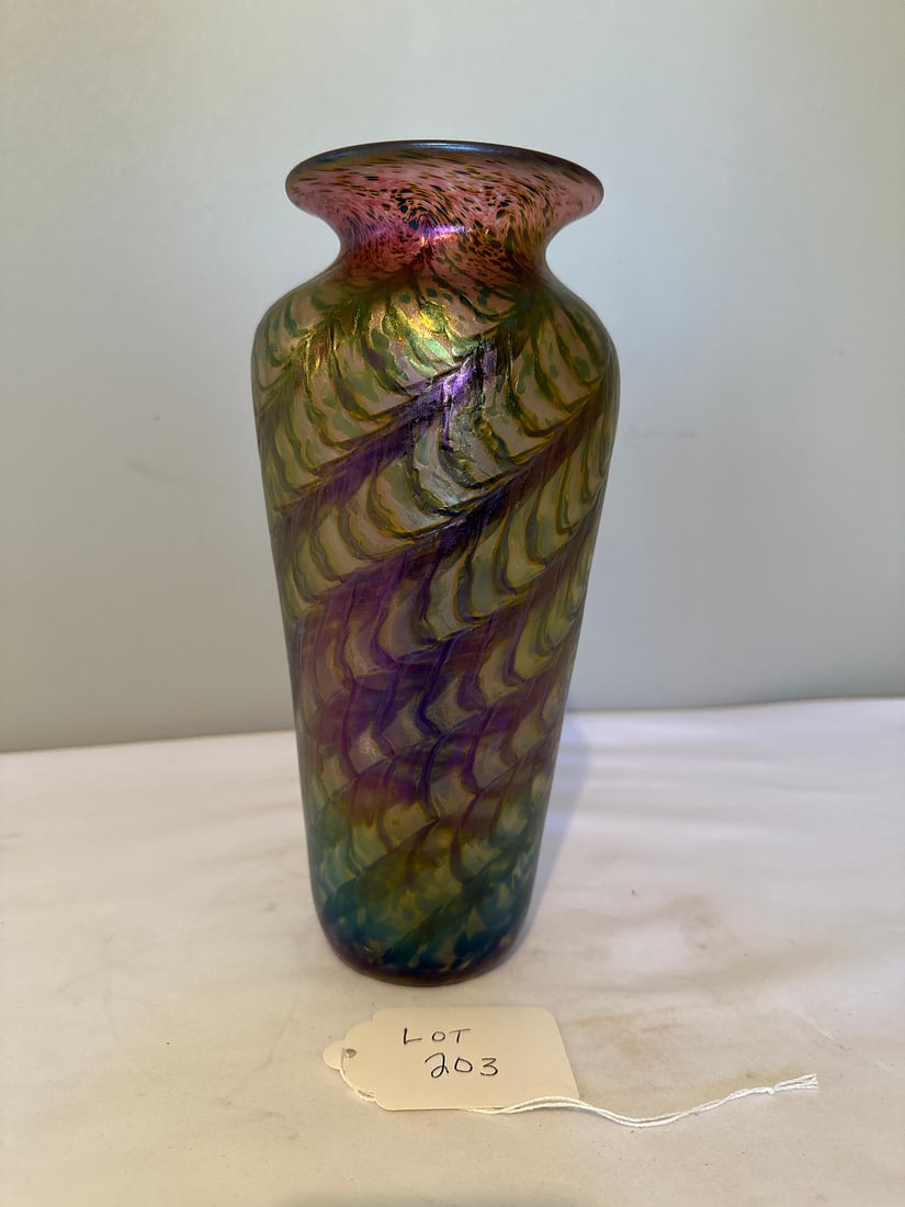 Iridescent Swirl Glass Vase: Elegant iridescent glass vase showcasing a beautiful swirl pattern, perfect for enhancing any decor with its artistic charm. Ideal for collectors of unique glass art and those looking to add a touch o