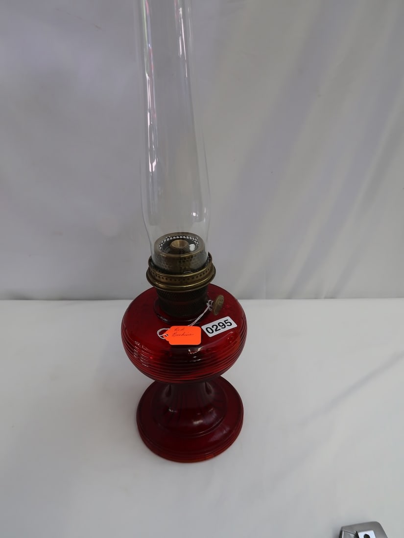 Red Bee Hive Antique Aladdin Lamp (1 of 2)