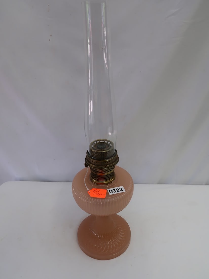 Pink Vertique Antique Aladdin Lamp (1 of 2)