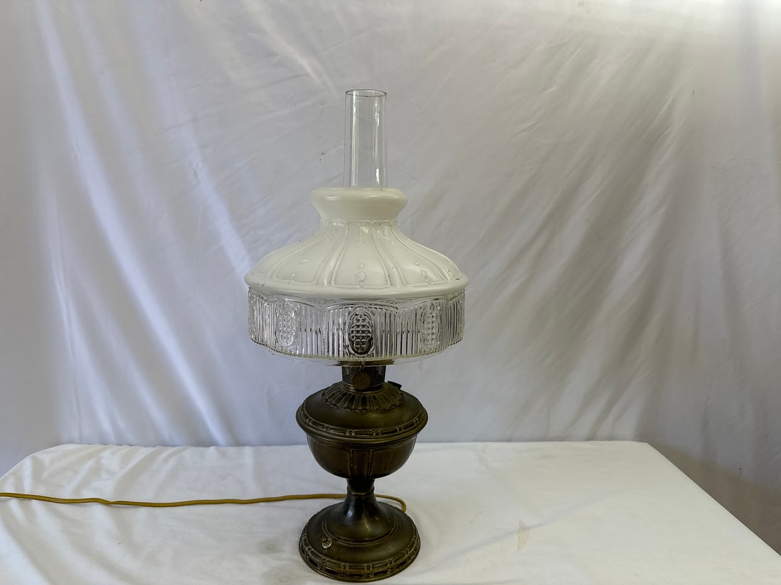 Vintage Brass and Glass Electric Table Lamp (1 of 4)