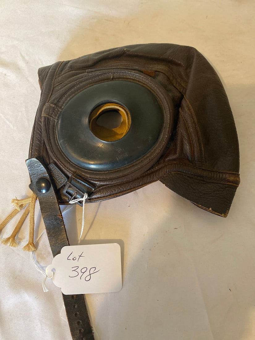 Vintage Leather Aviator Helmet (1 of 3)
