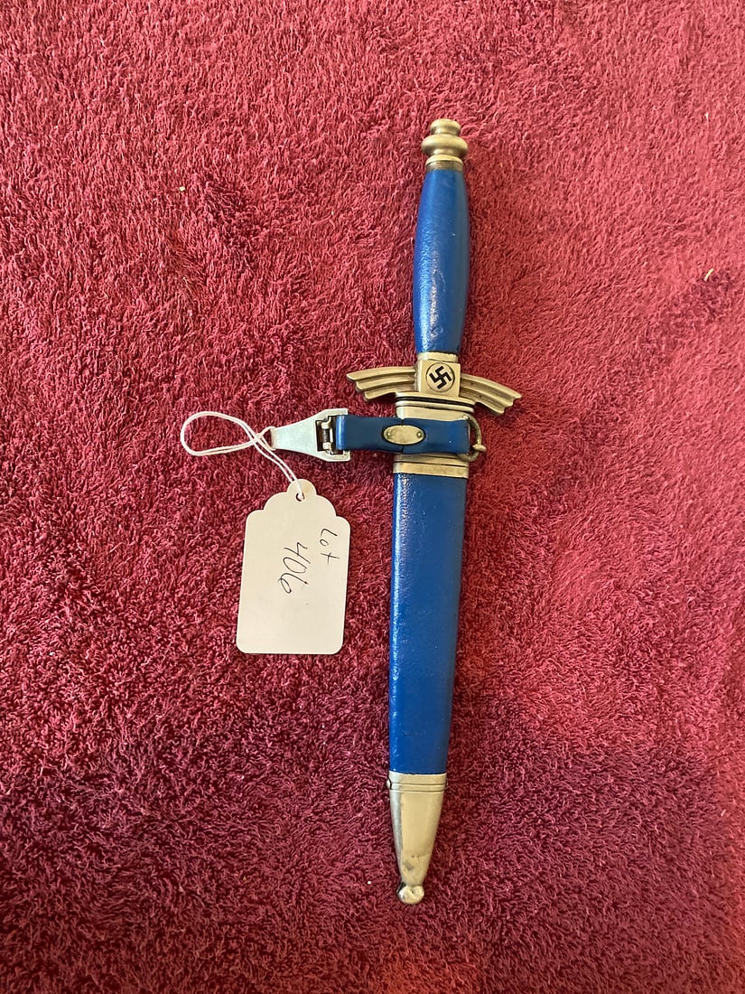 WWII German Dress Dagger (1 of 3)