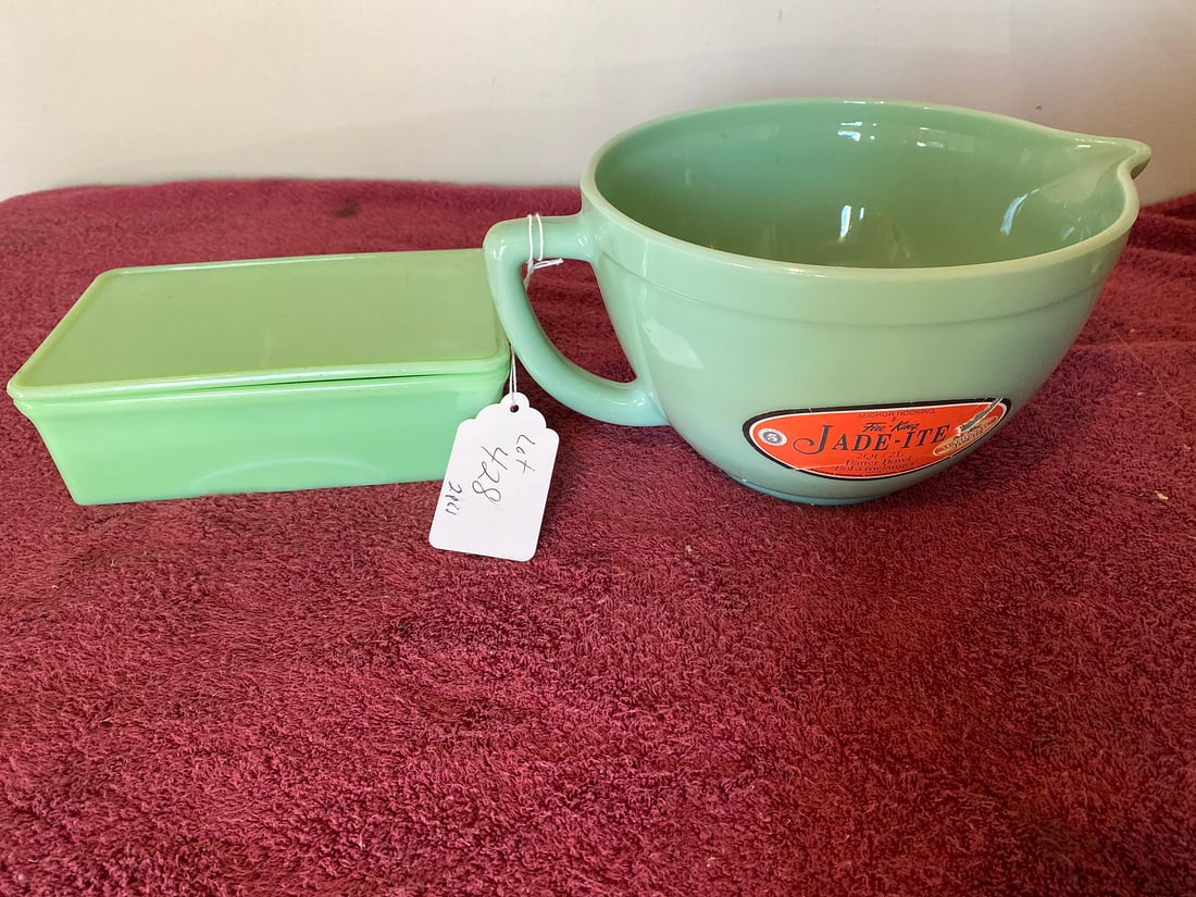 Anchor Hocking Jade-ite Set (1 of 3)