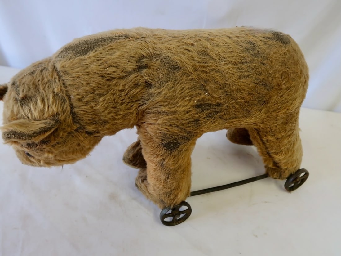 Stifel Antique Teddy Bear On Wheels (1 of 4)