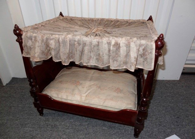 Child's Mahogany 4 Poster Canopy Bed (1 of 2)