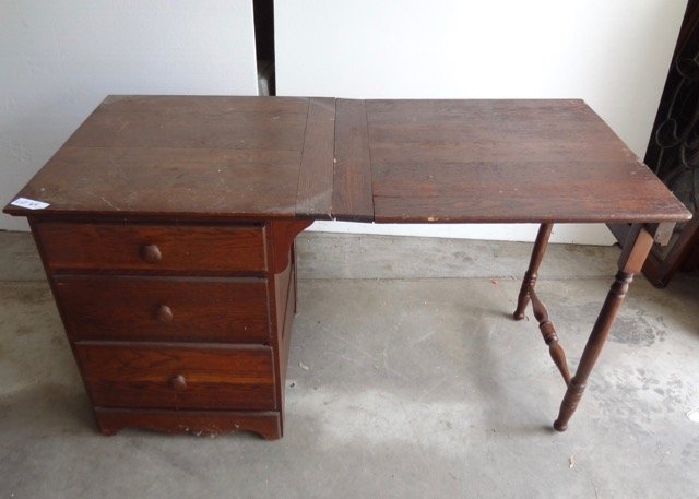 Oak Sewing Stand (1 of 1)