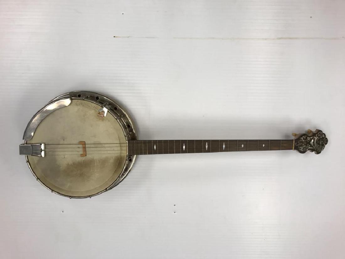 Gretsch Banjo with fender case (1 of 13)