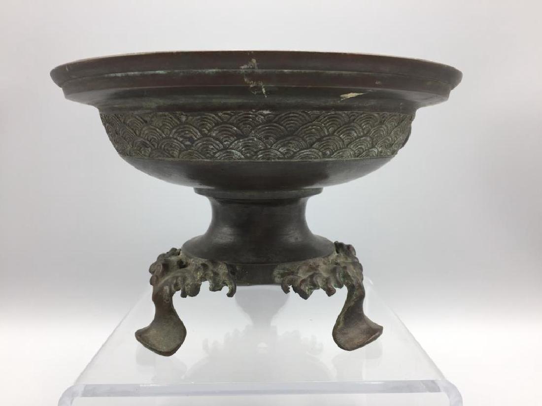 Asian bronze offering dish in 3 footed base (1 of 5)