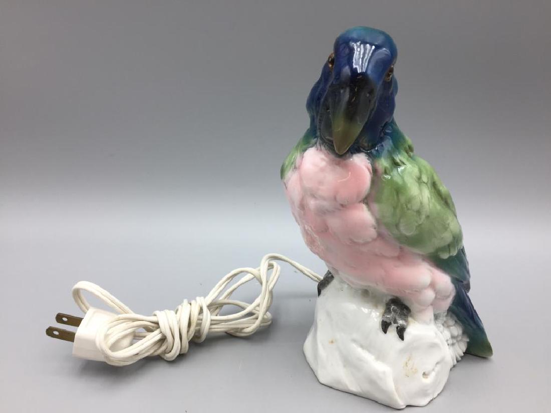 Figural Parakeet night light (1 of 4)