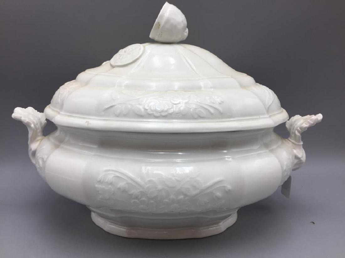 Meissen Covered serving tureen (1 of 5)