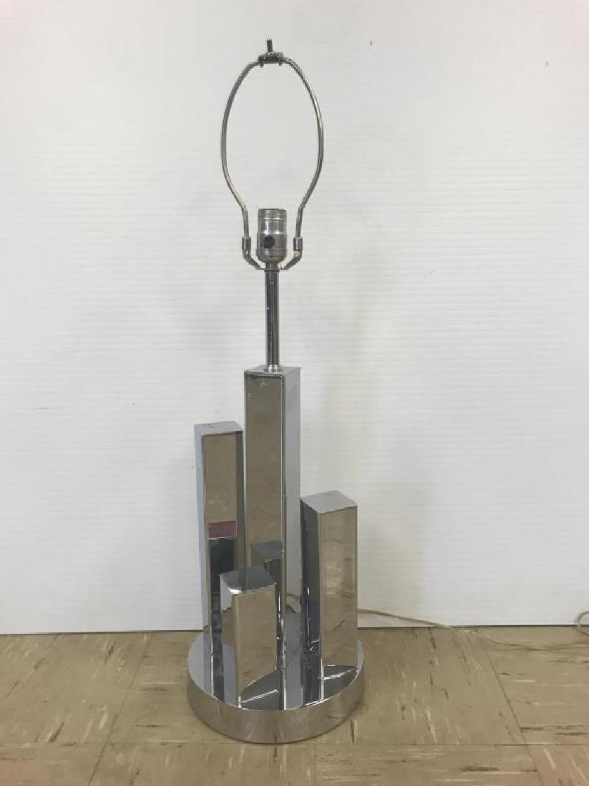 Mid century style white metal table lamp (1 of 4)