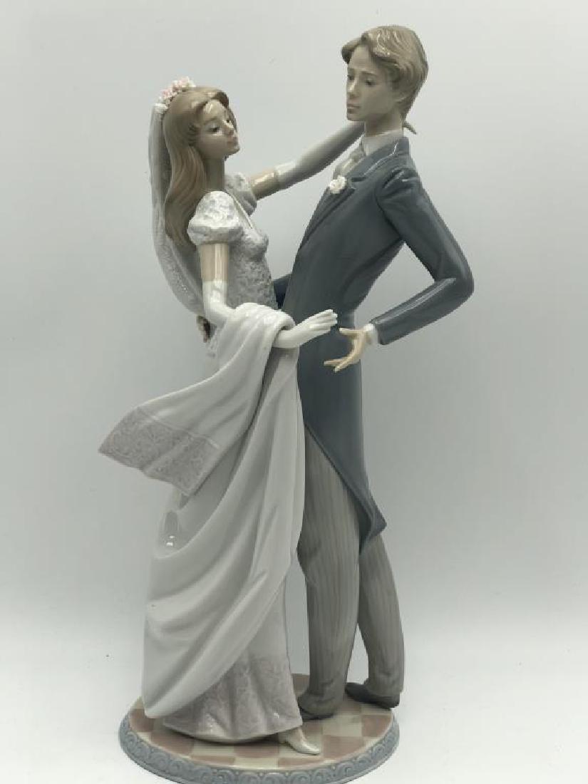 LLADRO Bride and Groom Porcelain Figurine