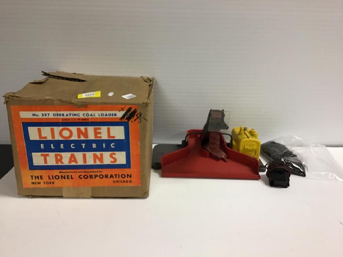 LIONEL: LIONEL 397 OPERATING COAL LOADER (YELLOW MOTOR) W/BOX