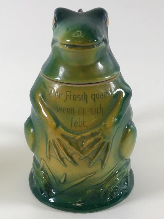 Matthias Girmscheid seated frog stein: 0.5 liter Stein MG 825, 7 inches tall, nice condition with one very minor chip on rim