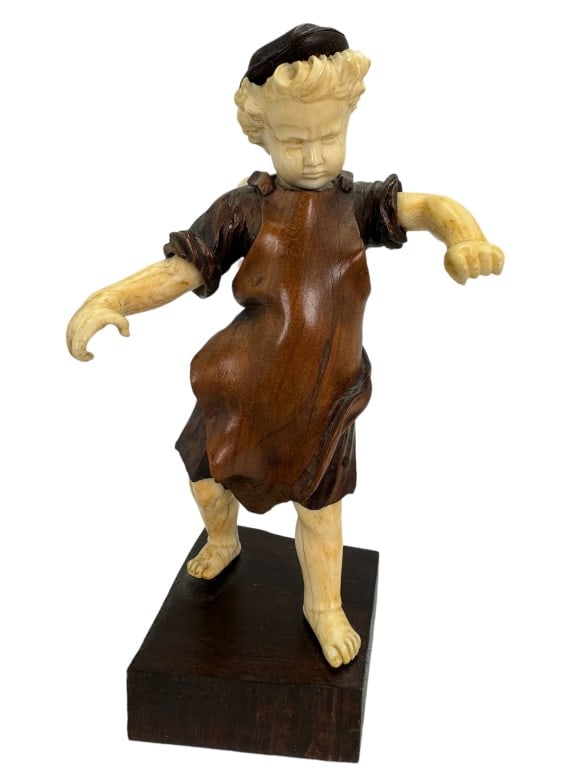 Geislingen Wood & Natural Material Putti: Highly resembles a sculpture done by Gebr. Kauzmann Geislingen (1860-1880), a famous German Craftman. But the base with signature is not present. This appears to be part of the "Angel Forged Heart" wh