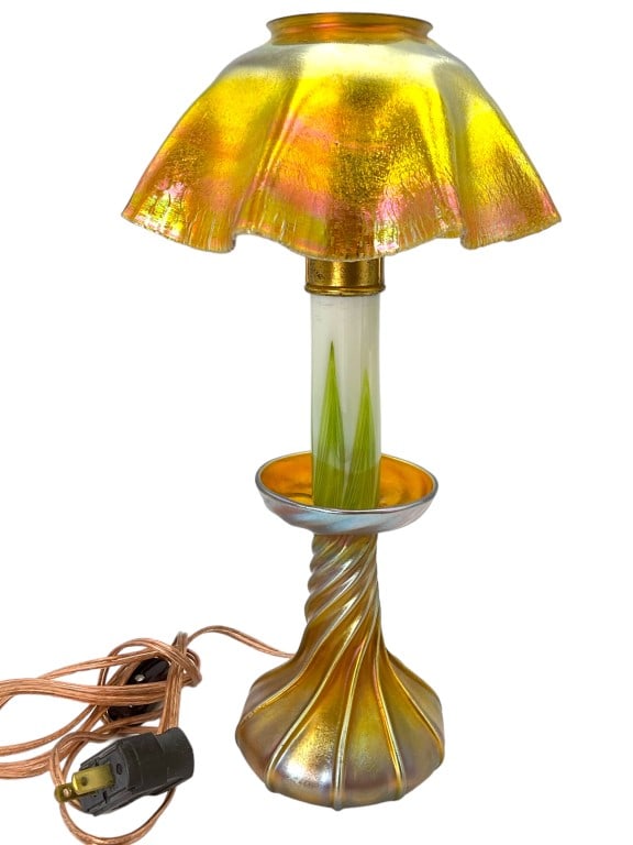 Louis Comfort Tiffany Electric Lamp (1 of 14)